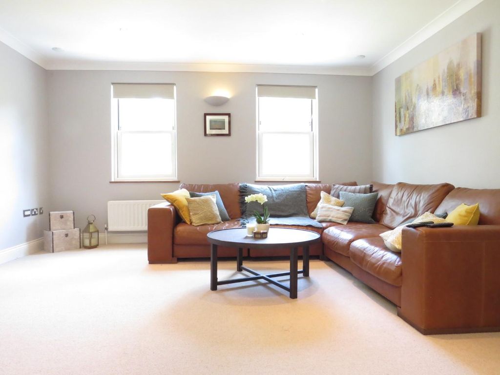 Property photo 2 of 13 2