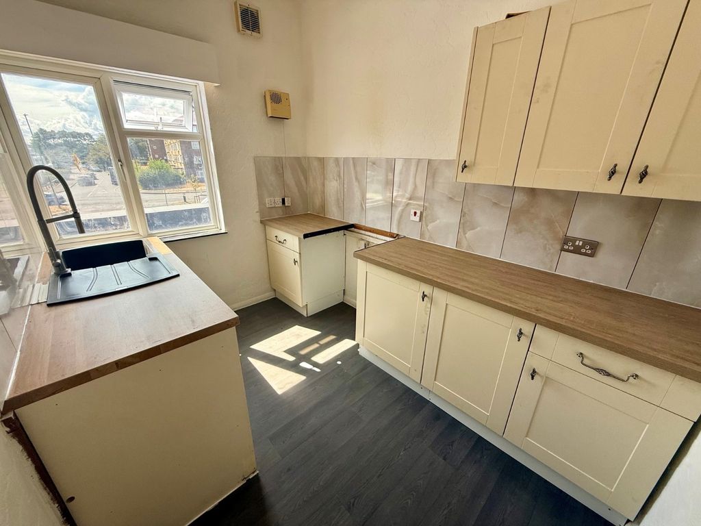 Property photo 2 of 9 Picture No. 05