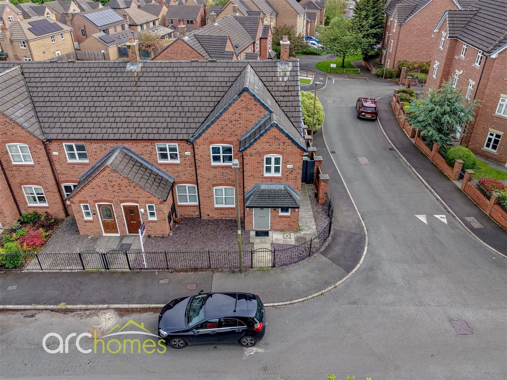 Property photo 1 of 29 Gadfield-2.Jpg