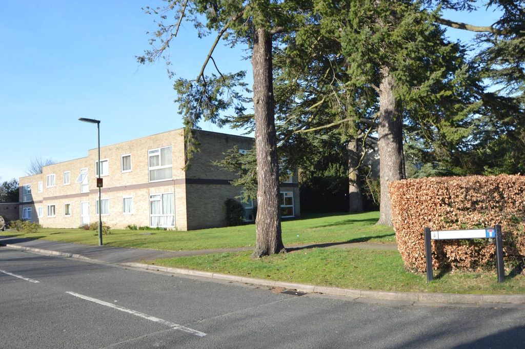 Property photo 1 of 6