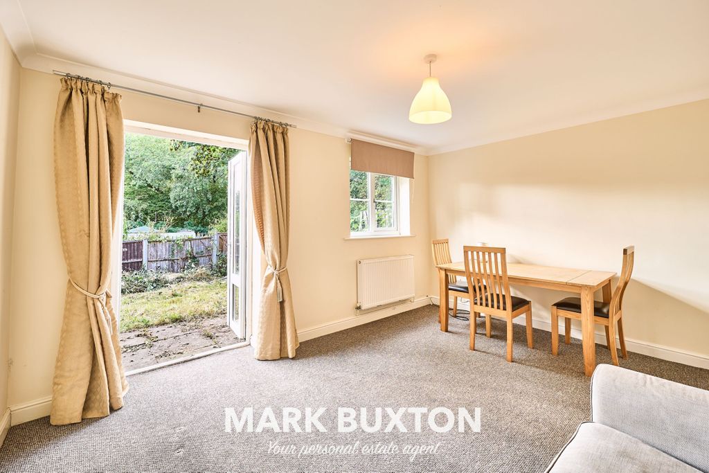 Property photo 3 of 25