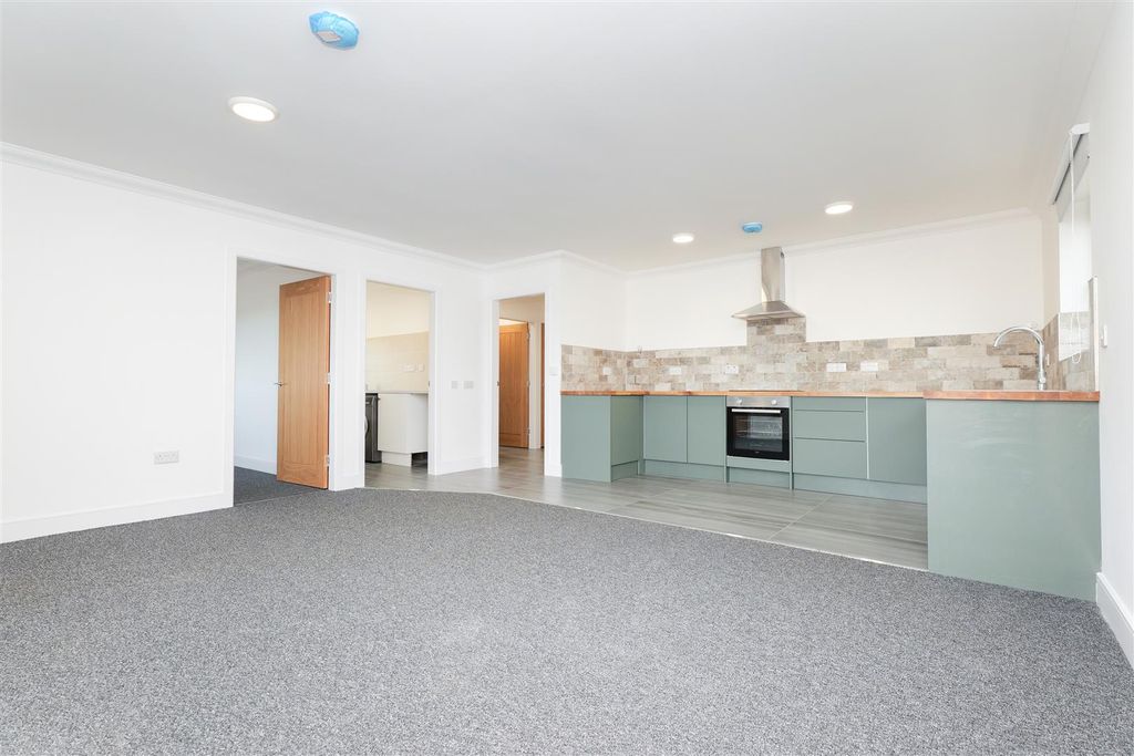 Property photo 2 of 16 4.Jpg
