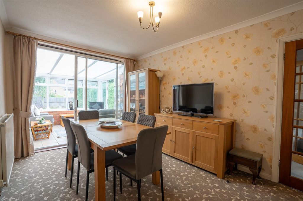 Property photo 3 of 20 Dining Room