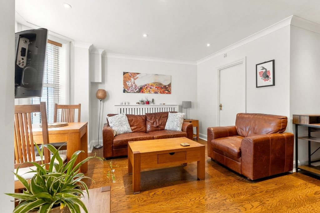 Property photo 2 of 10 Picture No. 07