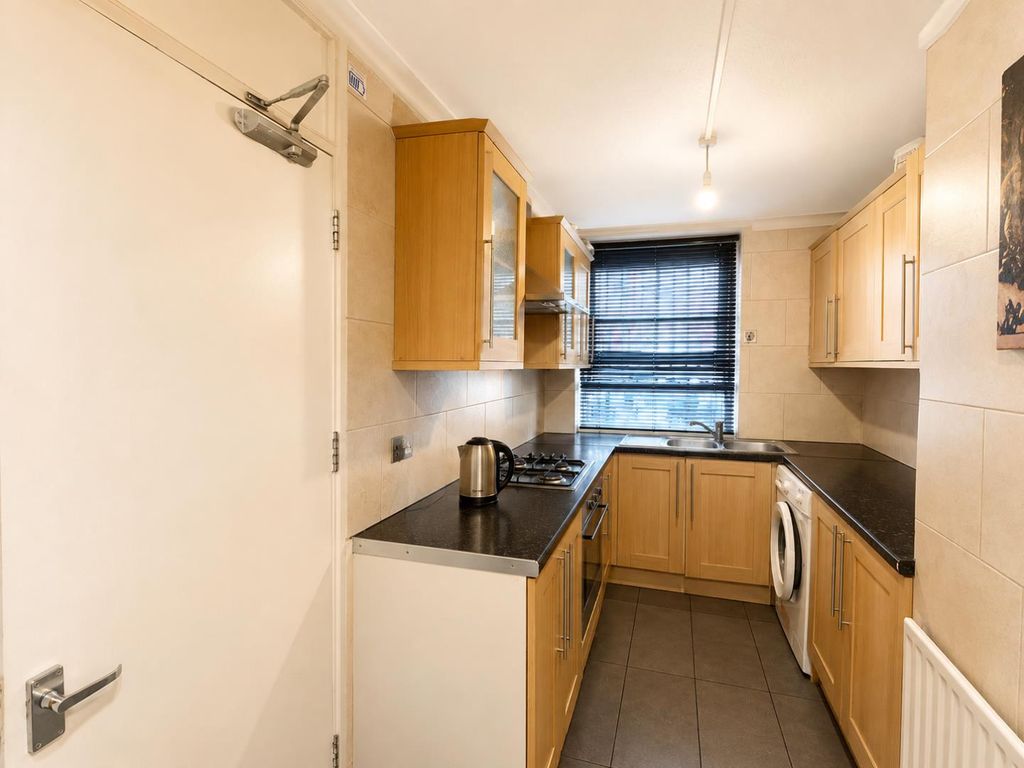 Property photo 3 of 24