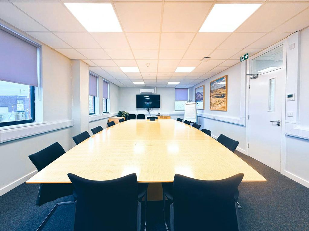 Property photo 3 of 10 Farrow House_Office To Let_Altrincham-01.Jpg