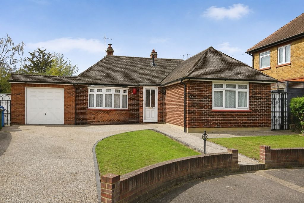 Property photo 1 of 17