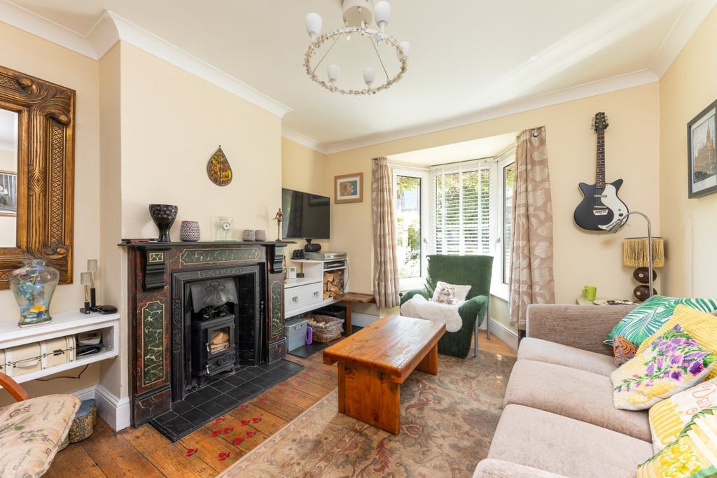 Property photo 3 of 53