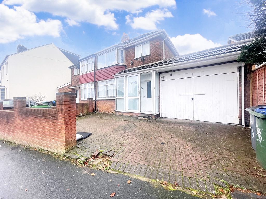 Property photo 1 of 8 Image