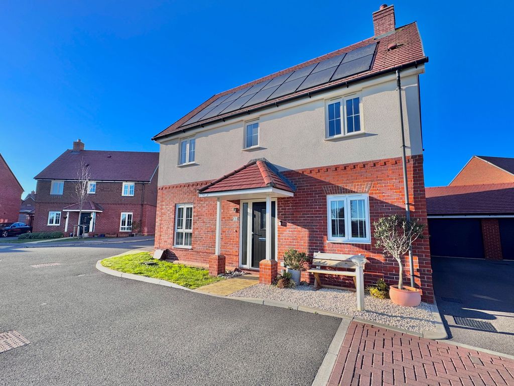 Property photo 1 of 33