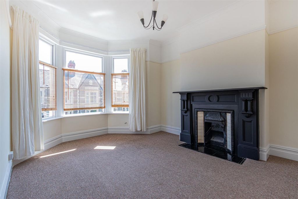 Property photo 3 of 11 Hamilton Street 46A (11 Of 11).Jpg