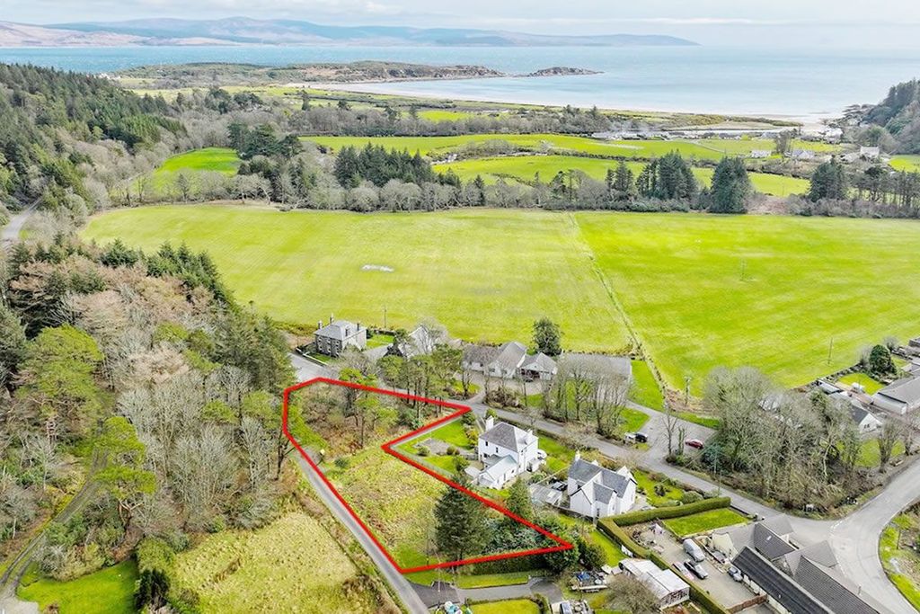 Property photo 1 of 9