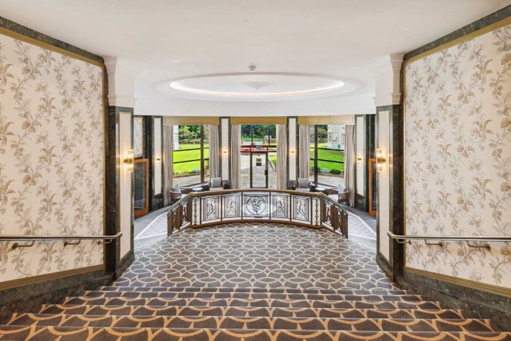 Property photo 3 of 20