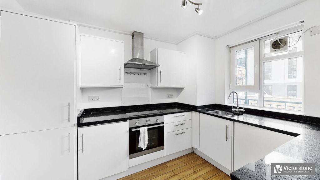 Property photo 3 of 13 1326465