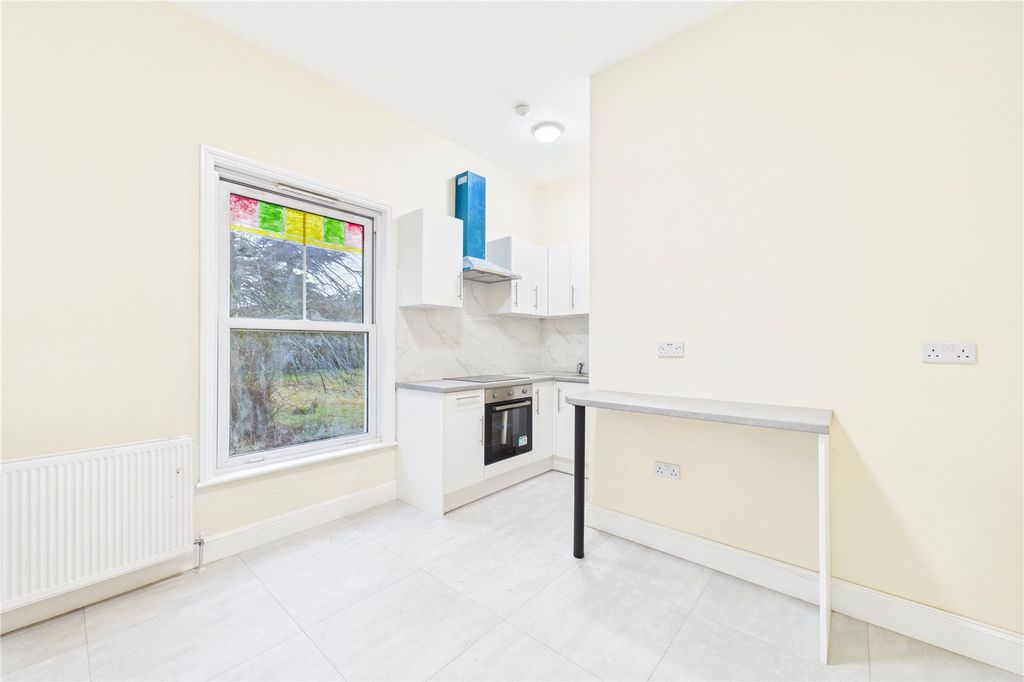 Property photo 1 of 9 Picture No. 02
