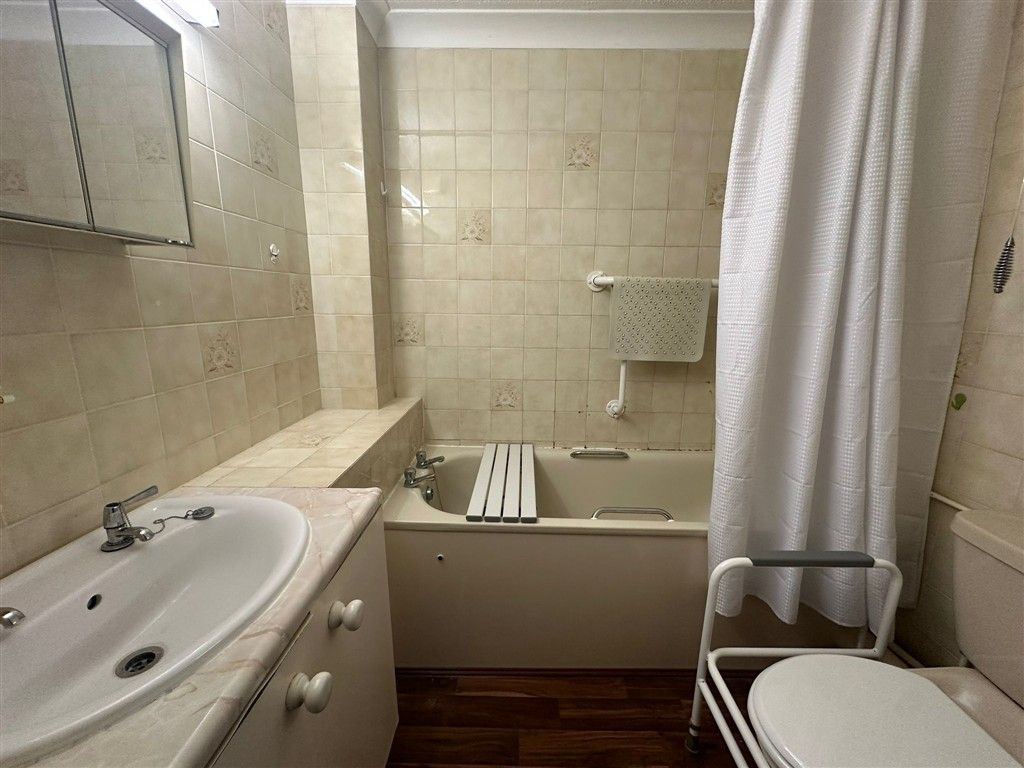 Property photo 3 of 5 Bathroom