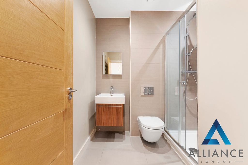 Property photo 2 of 6