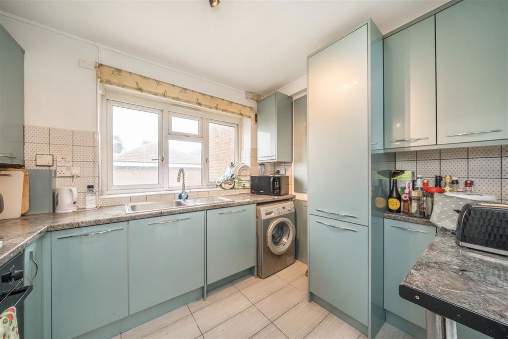 Property photo 3 of 8