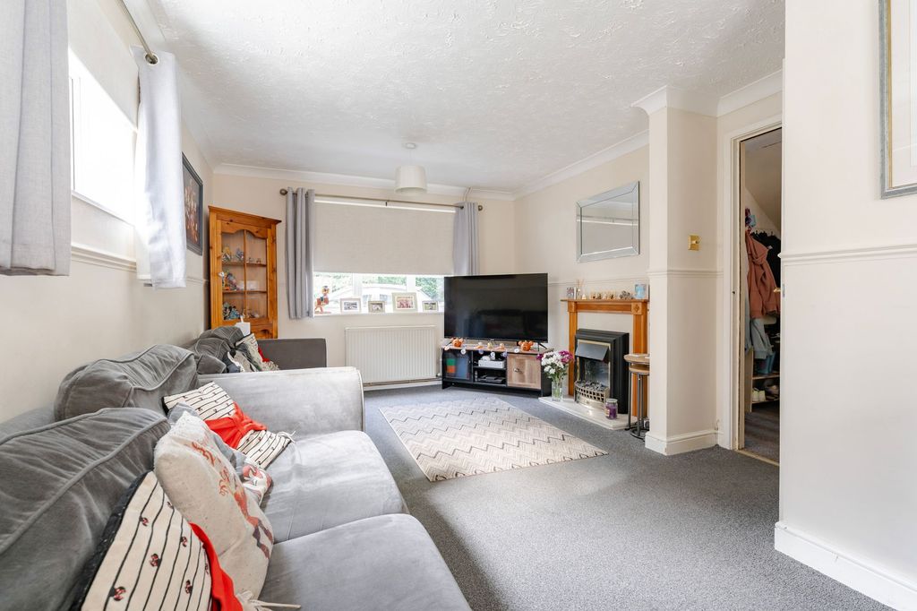 Property photo 3 of 14