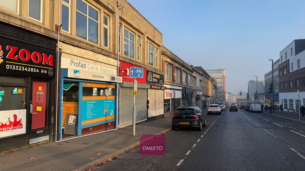 Property photo 1 of 7 Class E To Rent