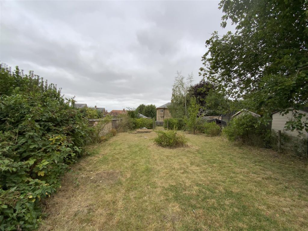 Property photo 3 of 14