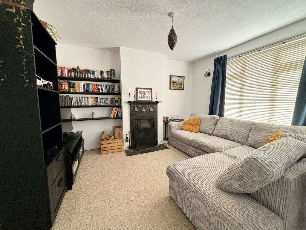 Property photo 2 of 15