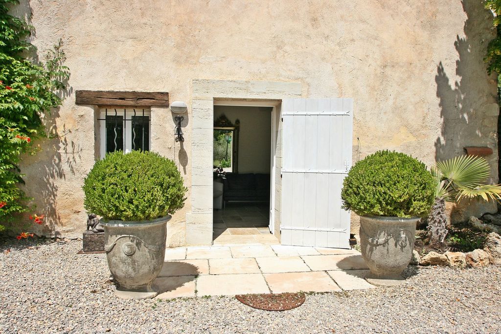 Property photo 2 of 43