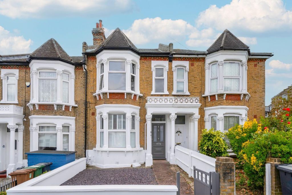 Property photo 1 of 16 1
