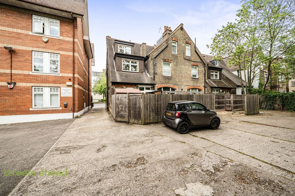 Additional image 6 of 2 bed flat for saleBarclay Road, Croydon CR0