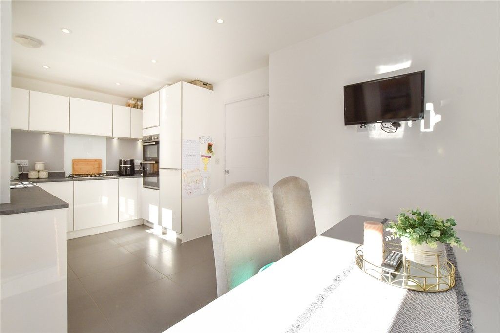 Property photo 1 of 10 Kitchen/ Diner