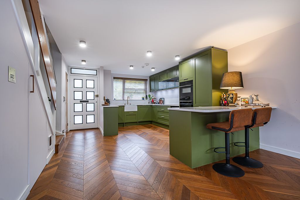 Property photo 3 of 19