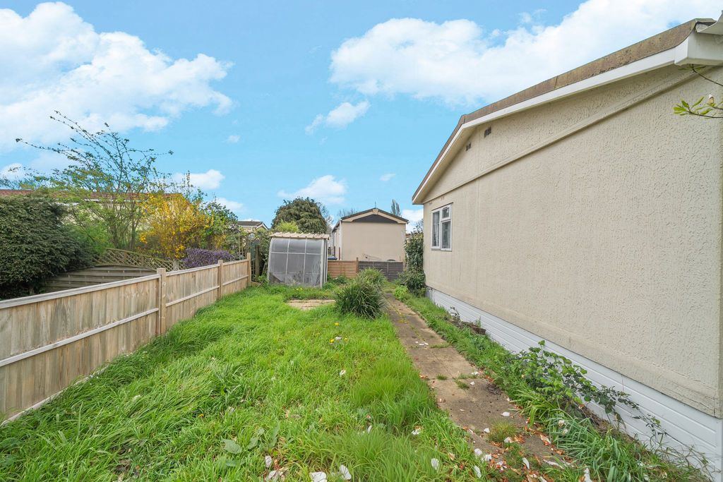 Property photo 2 of 11 Photo 8