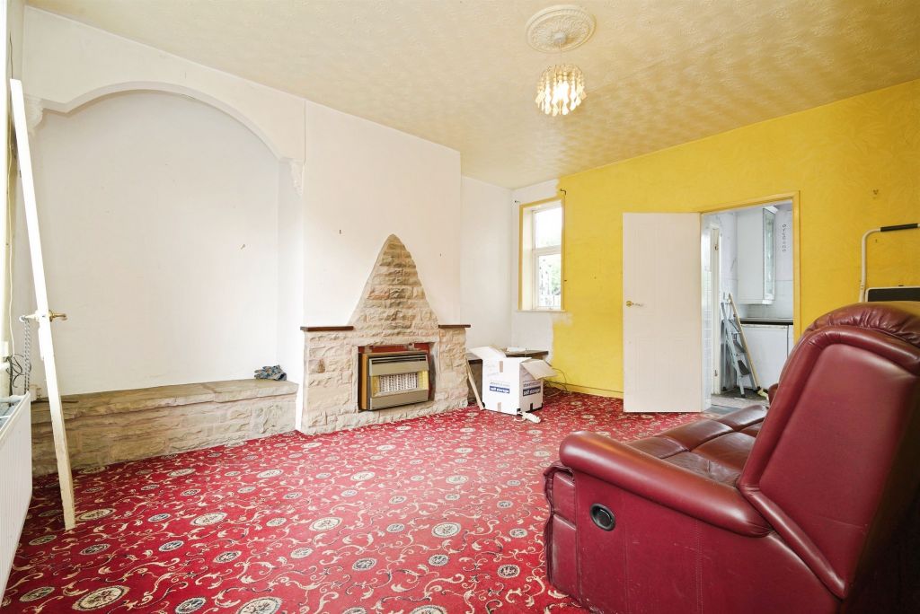 Property photo 3 of 18