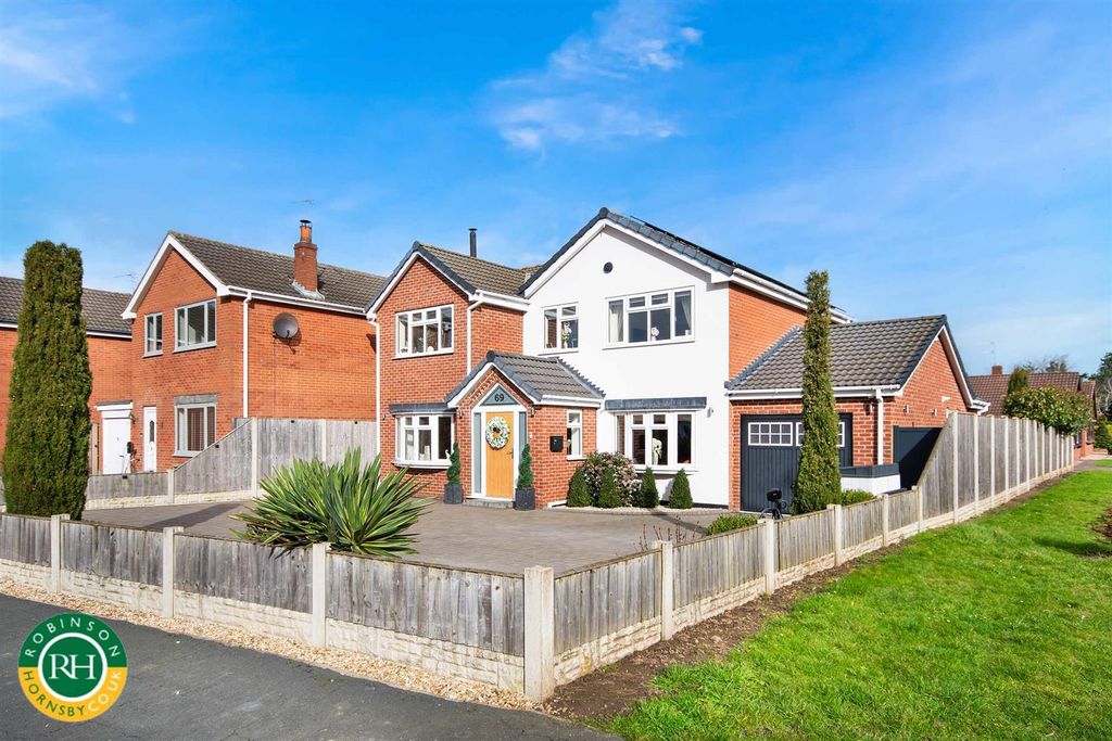 Property photo 1 of 32