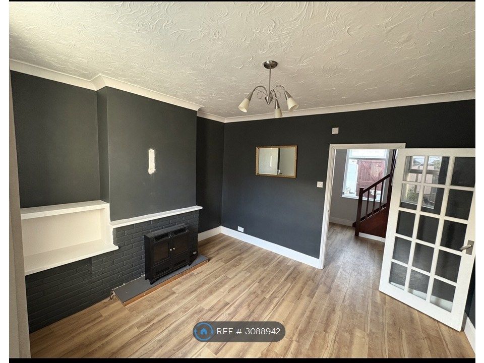 Property photo 1 of 6 Lounge
