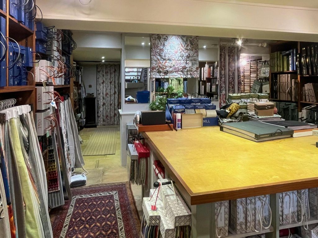 Property photo 3 of 8 1.Jpg