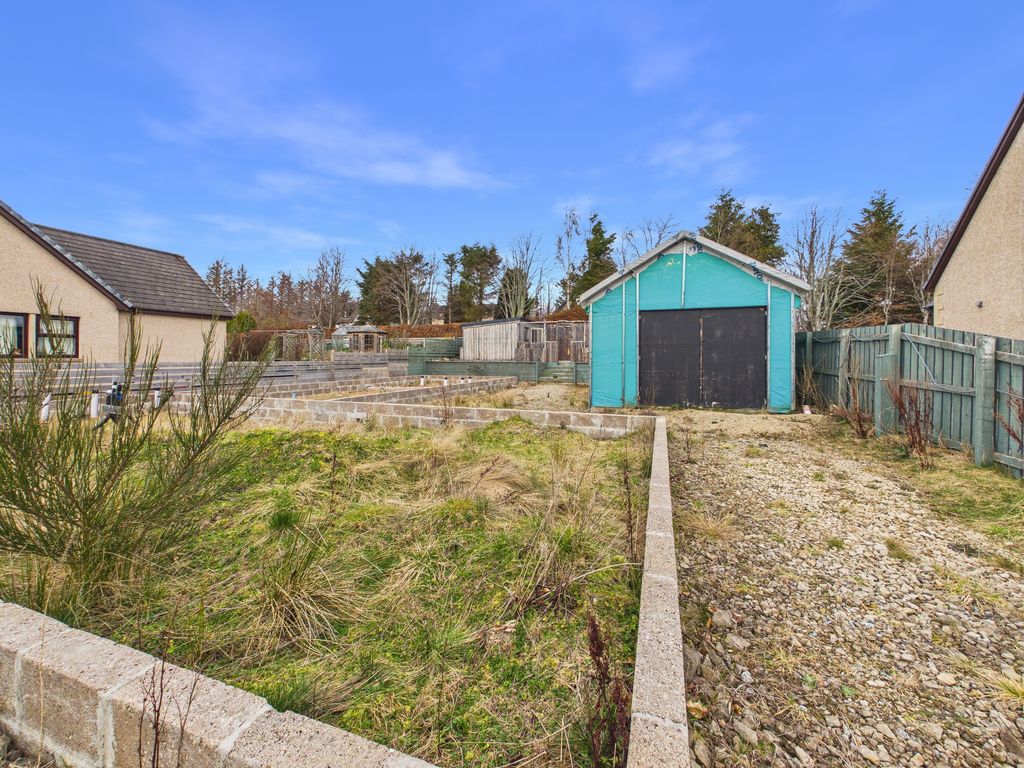 Property photo 3 of 19 Cam03481G0-Pr0138-Still013