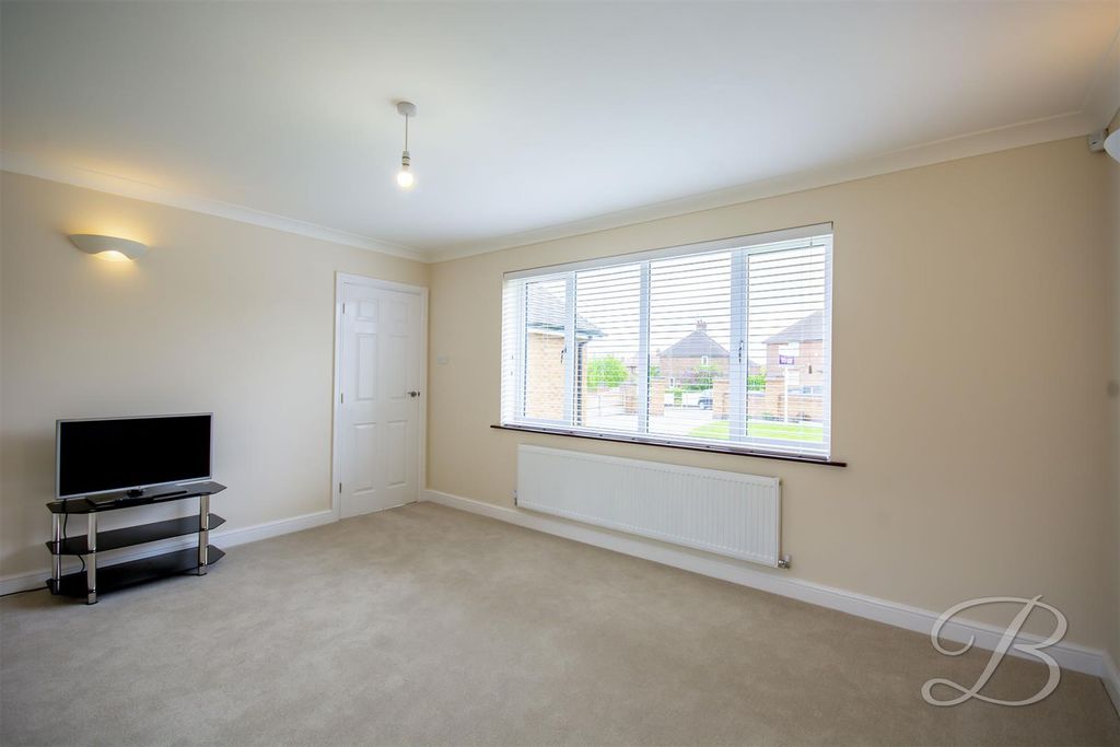 Property photo 3 of 21 CC Ltd7.Jpg