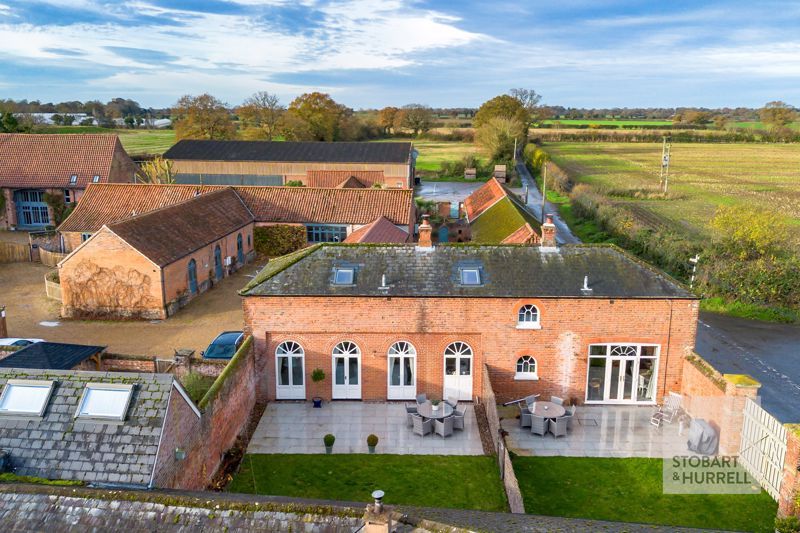 Property photo 2 of 32 Rear Aerial