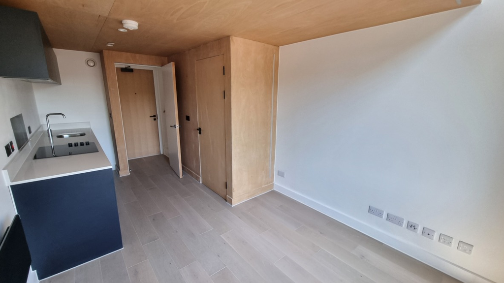 Property photo 2 of 6