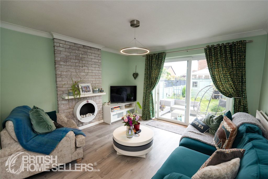 Property photo 2 of 10 Picture No. 05