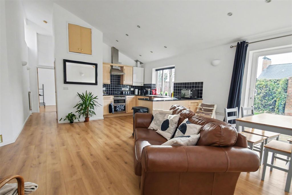 Property photo 2 of 10 Dsc_9373.Jpg