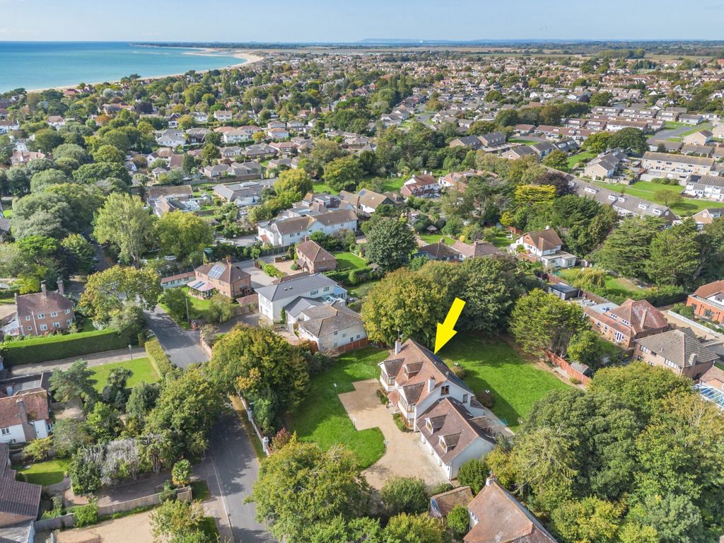 Property photo 1 of 20 Picture No. 17