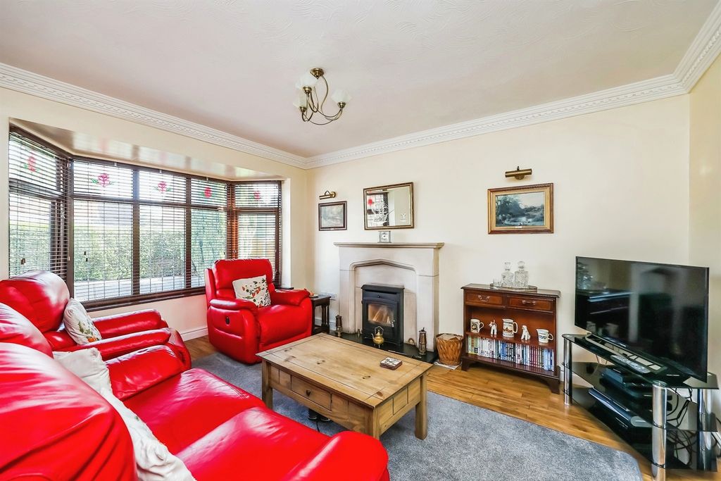 Property photo 2 of 16