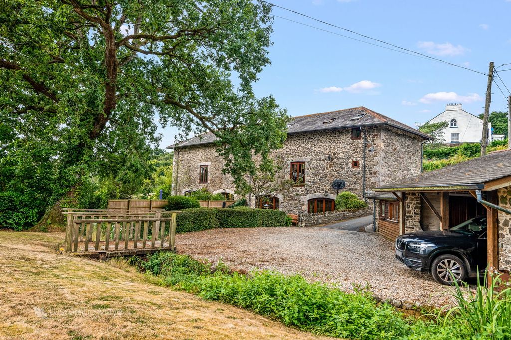 Property photo 1 of 27