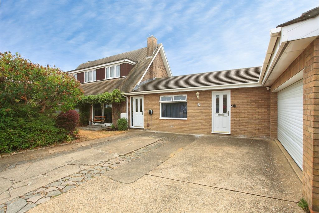 Property photo 1 of 30 Outside