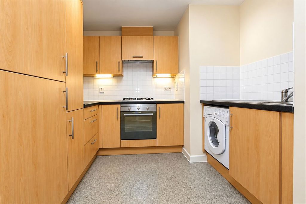 Property photo 3 of 4