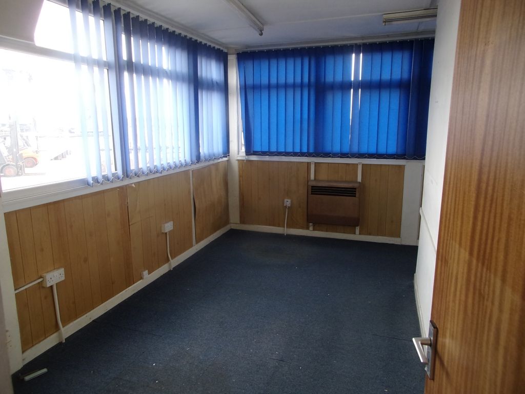 Property photo 3 of 3