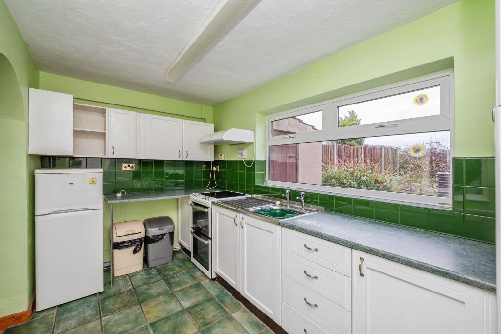 Property photo 2 of 20