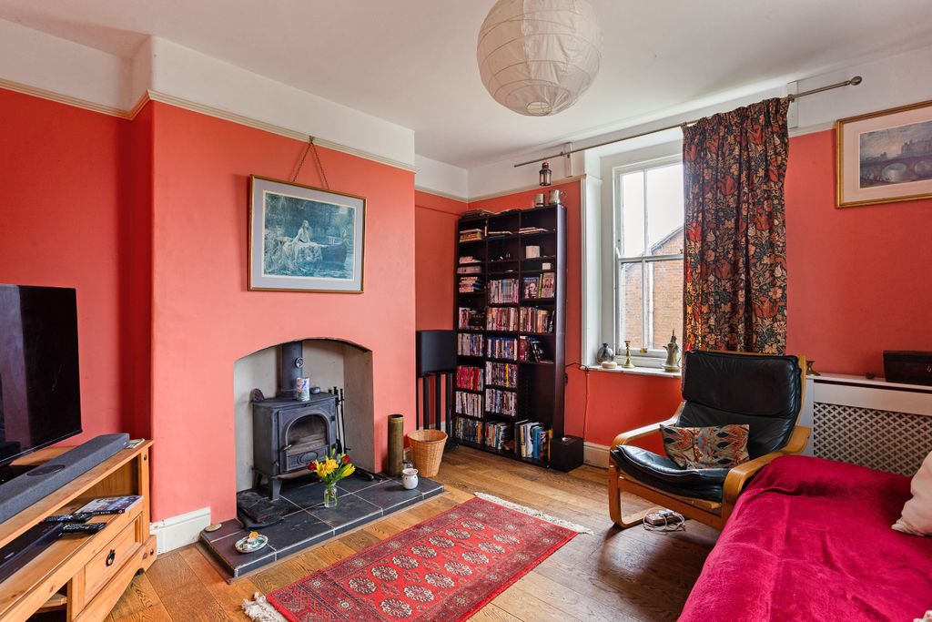 Property photo 2 of 16